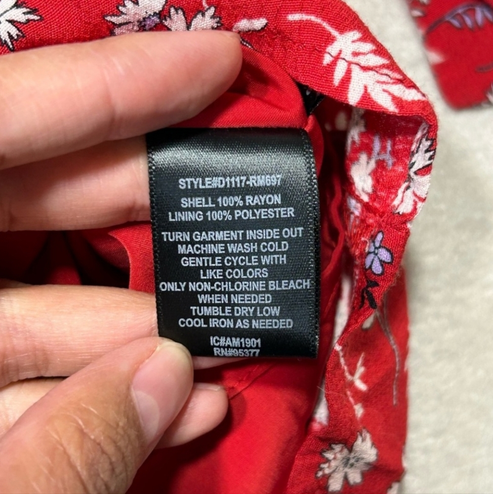 SANCTUARY Girl on Fire Faux wrap. Red and floral print. Size Sm - Picture 9 of 12